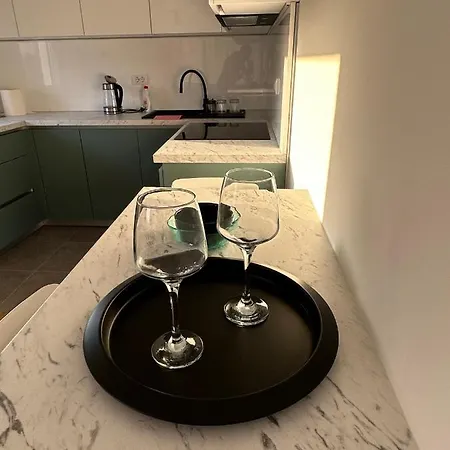 Ema Apartment