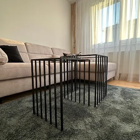 Ema Apartment