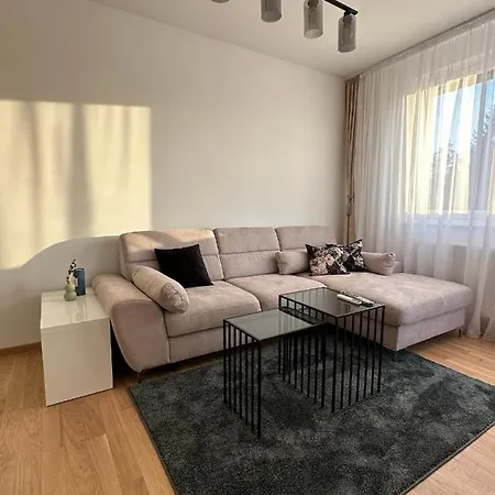 Apartment Ema *